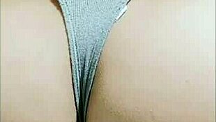 Loulish Pinay shows flexible big ass moves.