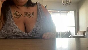 SAFADA MARY JHUANA SHOWING NATURAL TITS!