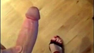 Bigcock Shemale Dominates Solo Webcam Play