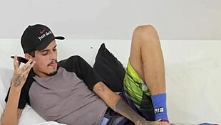 I fucked my buddy for his skate