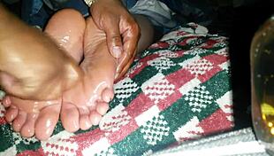 Rubbing My Cock Until I Explode On Ex Gfs Oily Soles