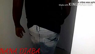 My bff picks me up for the pagode, and before samba, I twerk on his cock