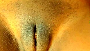 A solo video of lesbian beauty pleasures herself