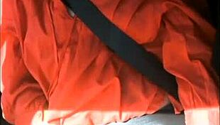 hey, i’m fingering my clit while driving in the car 😜