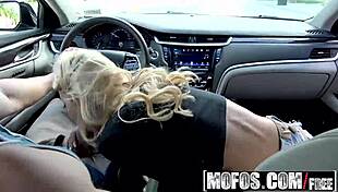 Hey Uma Jolie, wanna fuck after shoplifting on the run?