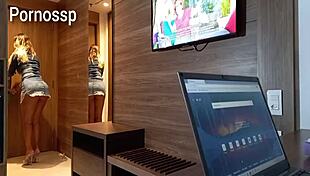 Ah doutor está doendo, coloca lá dentro pra vc sentir, ops pra vc examinar.