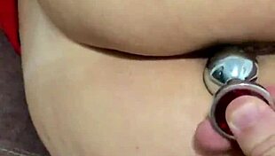 brincando com o cu virgem