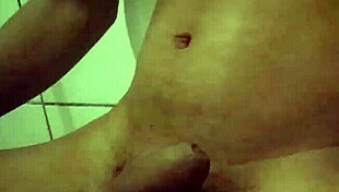 Novinho from Belém cums without hands, what a sight