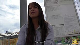 Bella E Sexy Sucks in Knees for Cuckold