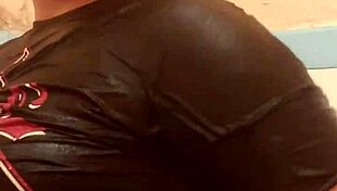 strange fetish for wet arm part 1