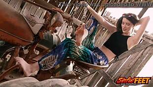 hippie country girl starshine dirty feet clip for sinful feet