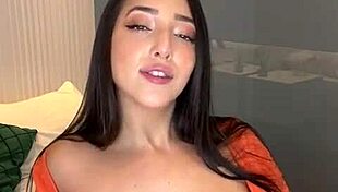 latina webcam star lis teases fans with natural assets