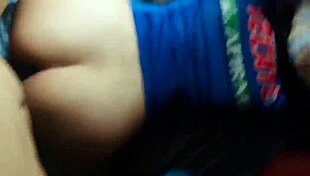 Cogiendom a mi amiga while my wife’s at work feels so wrong