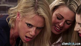 אני רואה יפיפיות דומיננטיות מוצצות לי את הזין בעקבים וHD גבוה