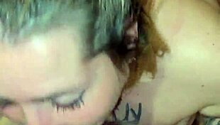 rubia traga toda la polla y se venga a chorros