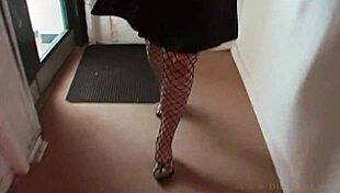 Feeling intense pleasure in anal and ass to mouth threesome with facial