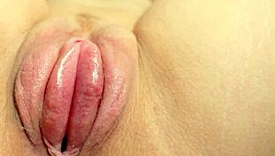 Bold interracial amateurs hurt her pussy until it swells and becomes the biggest in Brazil.