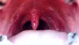 This episode demonstrates fetishistic mouth act in Giantess Cloeup