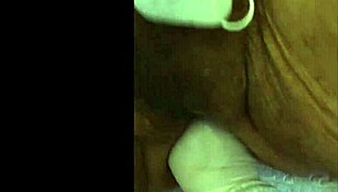 she experiences intense fisting with electrodes in a fetish session