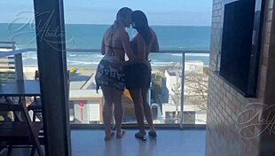 i met patty wife on the beach and she took me to her apartment for muff diving