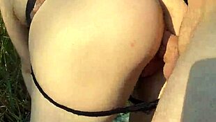 stranger with big ass enjoys outdoor encounter
