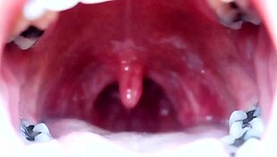 This episode demonstrates fetishistic mouth act in Giantess Cloeup