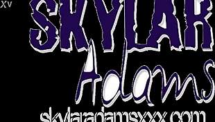 Oh wow, this transsexual babe plays with vibrators in solo fun!