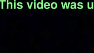 Amateurs engage in exciting sex in the car!