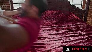 Ария Бэнкс и муж пробуют бисексуальный двойной пенетрейшн с медиумом на будущее