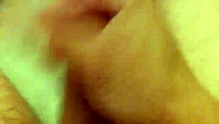 Shemale Jerks In Bathtub!