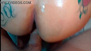 Ela se exibindo pra eu foder ela gostos que boquete maravilhoso