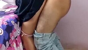 Colegiala Se Pone Caliente Con Su Profesor Y Prueba El Semen Por Primera Vez Video Casero