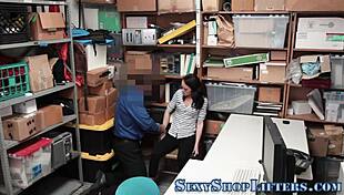 I saw this hot teen shoplifter givng a blowjob in the store