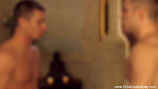 This guy gets a relaxing fingering massage on his ass