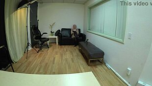 what's behind violet coxxx in this raw casting interview?