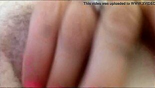 调皮修女穿着性感丝袜渴望猛烈动作