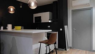 threesome in shower 😏