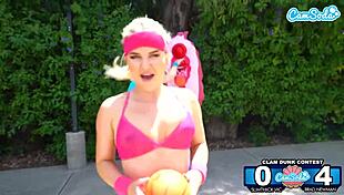 Clam Dunk Outdoor Sex Competition On Basketball Court!