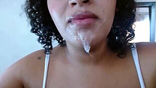 Saliva fetish turns me on