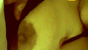 EVI INDONESIAN AND HORNY BOOB ON BED!