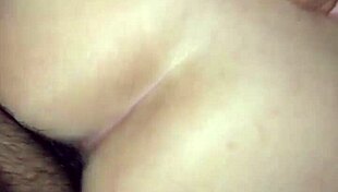 Check out this amateur with a perfect big ass 😍