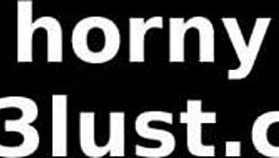 Glänzende Body Paint sieht umwerfend in High Definition aus