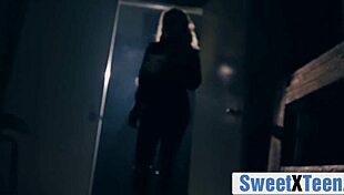 Hot Vampire Chick Fucked by Werewolf Stud!