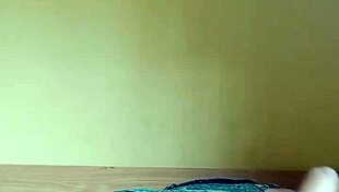 Hotsexydiva prepares juicy pussy for hardcore anal with boyfriend in homemade video