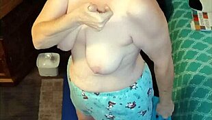 Good morning naked yoga session with Vee