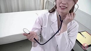 Stunning Female Doctor Akari Mitani Shows Off Sexy Curves