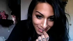 Gorgeous shemale needs cock sucked part2