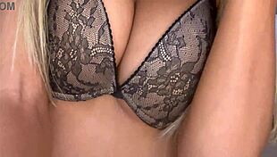 Kompilasi Pertama Molly Volk Petualangan Australia