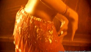 Exotic bollywood dancer from india