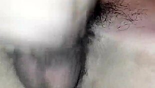 masturbacion de 19 años sola en su cuarto